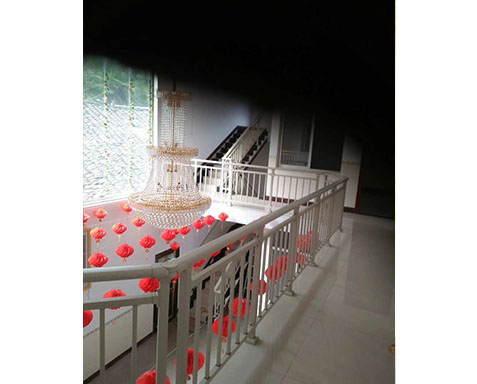 陽臺(tái)護(hù)欄11.jpg