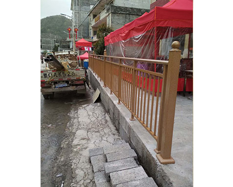 陽臺(tái)護(hù)欄15.jpg